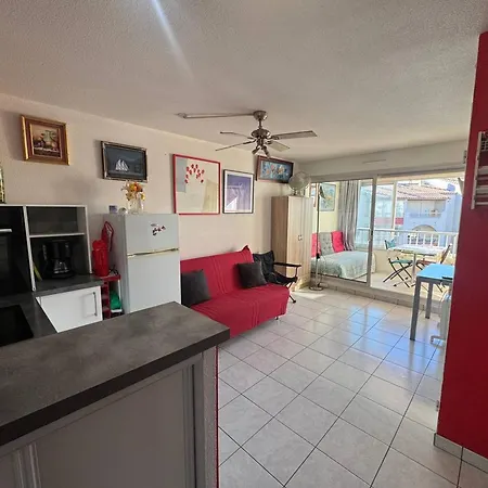Apartment T2 Au Cap D'agde Avec Piscine, Parking Proche Plages - Fr-1-749-77 *