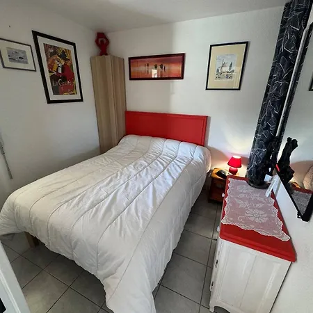 T2 Au Cap D'agde Avec Piscine, Parking Proche Plages - Fr-1-749-77 Appartement *
